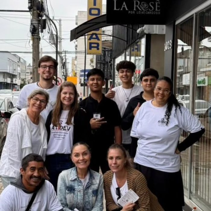 Equipe e voluntários no Pedágio Solidário
