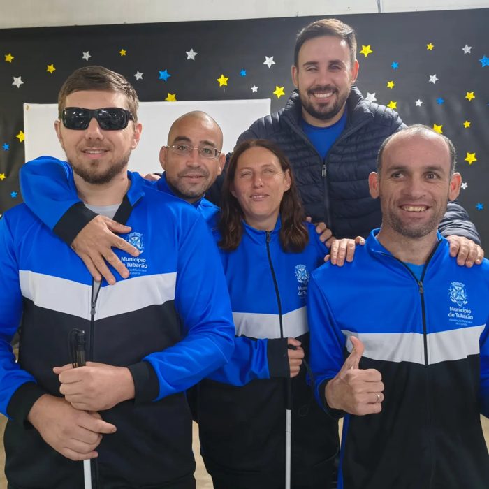 Os cinco atletas da ATIDEV reunidos antes do Parajasc